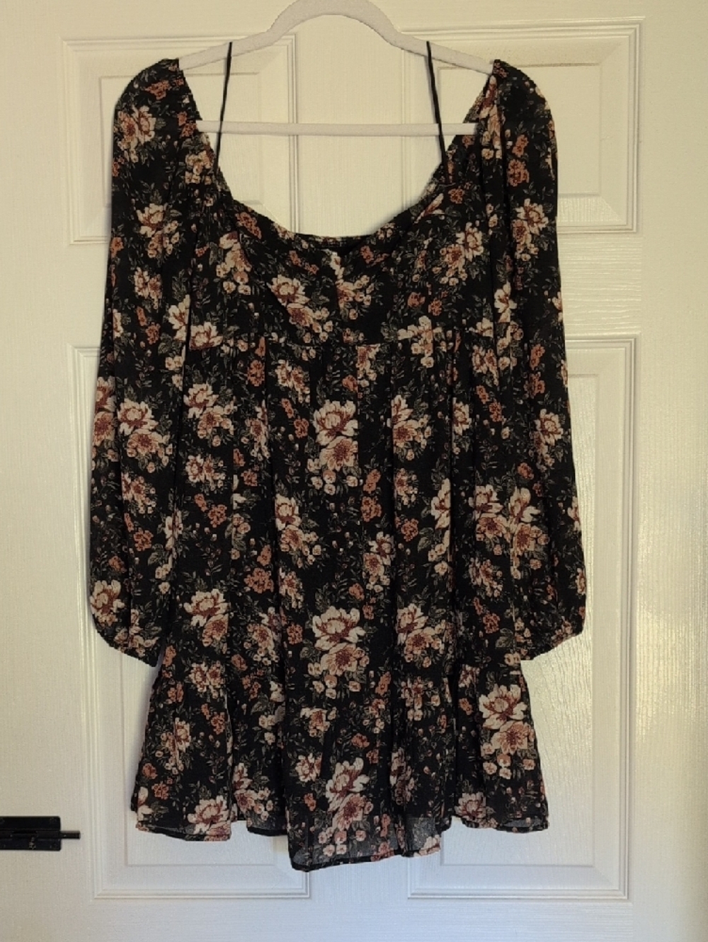 Abercrombie & Fitch Black Floral V-Neck Top